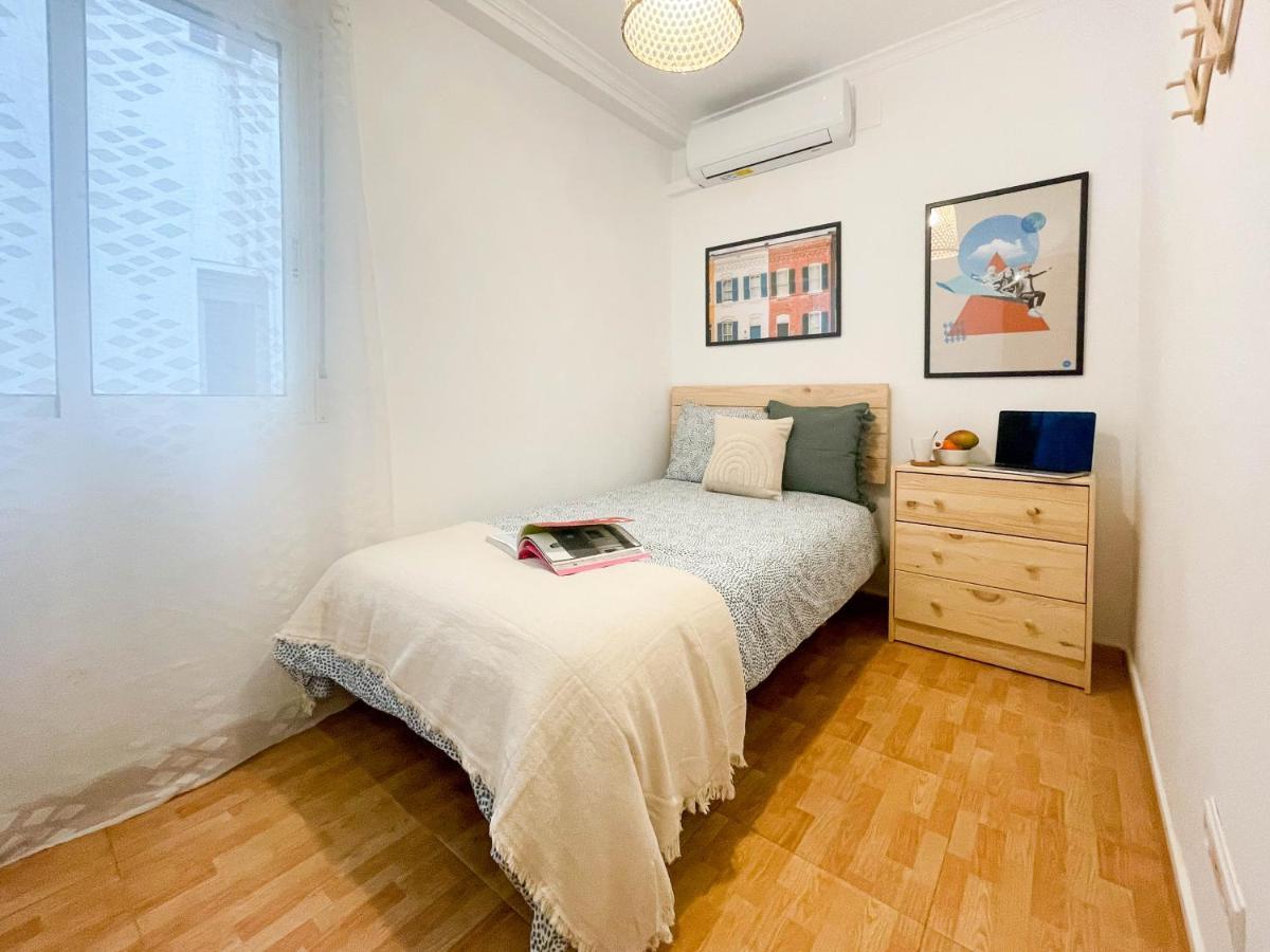 Amplio Apartamento En Pleno Corazon De Alicante Zewnętrze zdjęcie